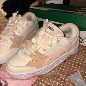 Puma Cream and Tan Sneakers